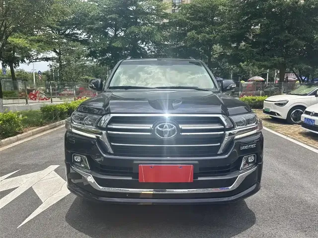 Toyota Land Cruiser (Import), 2020