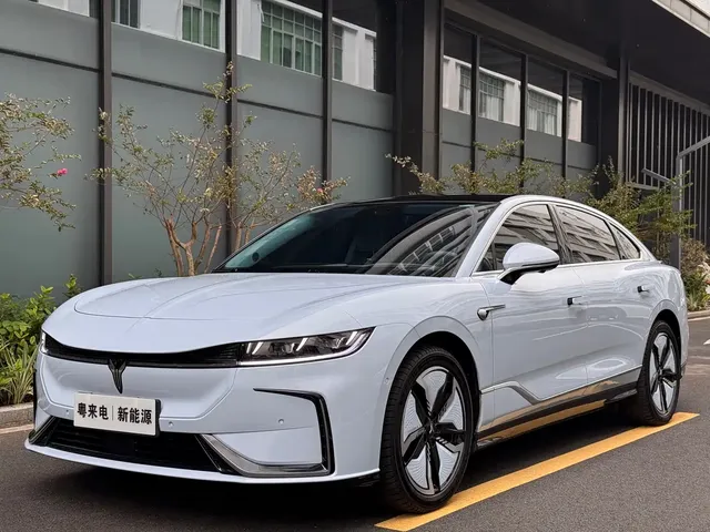 Voyah Auto VOYAH Zhuiguang 2023 4WD Flagship Edition