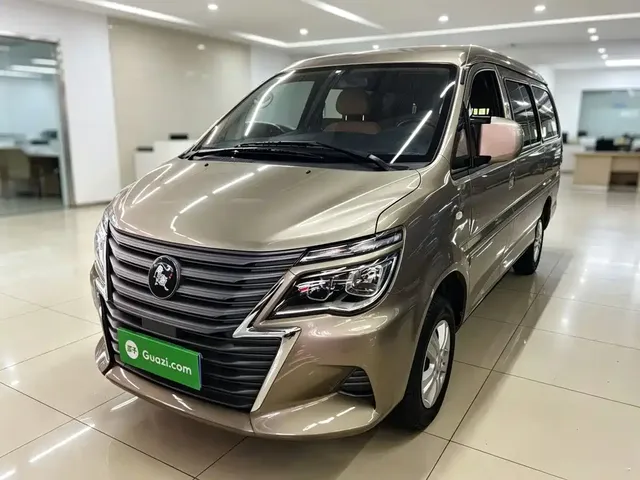 Dongfeng Fengxing Lingzhi 2023 M5L 1.6L Basic 7-seater