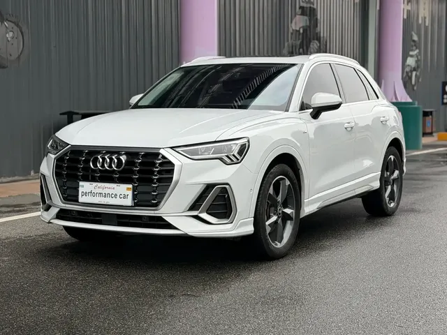 Audi Q3 2021 35 TFSI Progressive Sport