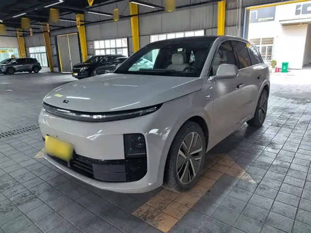 Li Auto L6 2024 Pro