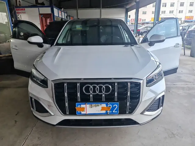 Audi Q2L 2022 35 TFSI Fashion Elegance