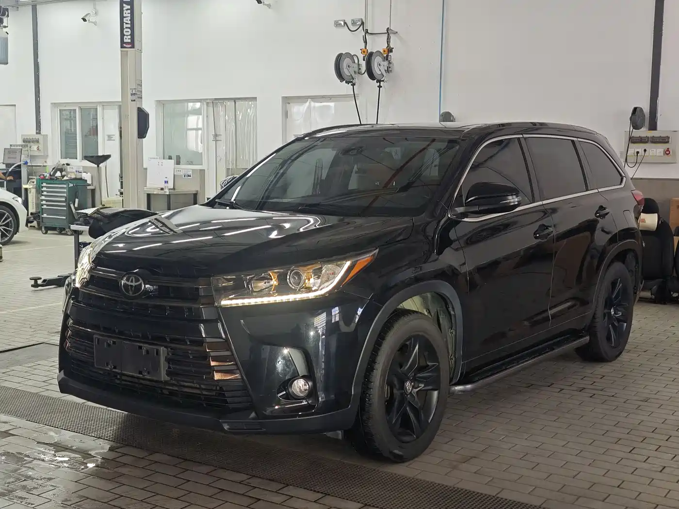 Toyota Highlander 2018 2.0T 4WD Premium 7-seater China VI