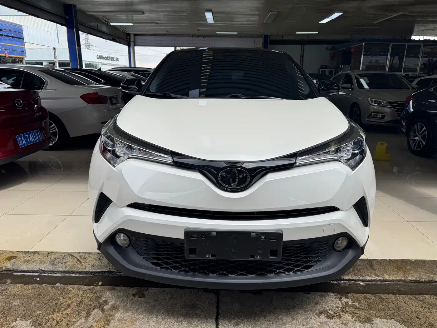 Toyota C-HR 2020 Model 2.0L Leading