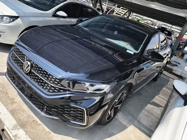 Volkswagen Passat 2024 330TSI Starlight Elite Edition