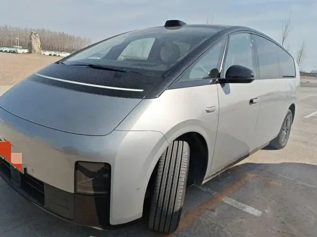 Li Auto MEGA 2024 Ultra