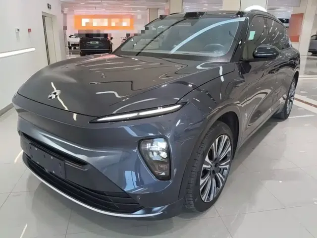 NIO ES8 2023 75kWh Executive Edition