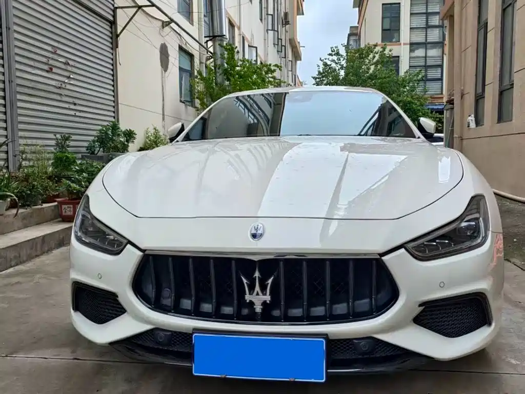 Maserati Ghibli 2023 3.0T Modena