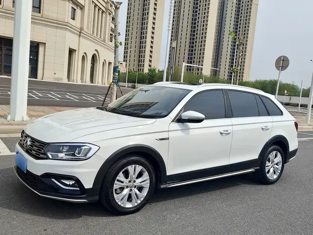 Volkswagen C-TREK 2018 230TSI DSG Comfort