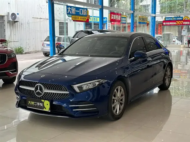Mercedes-Benz A-Class 2021 A 200 L Sport Sedan Fashion Edition