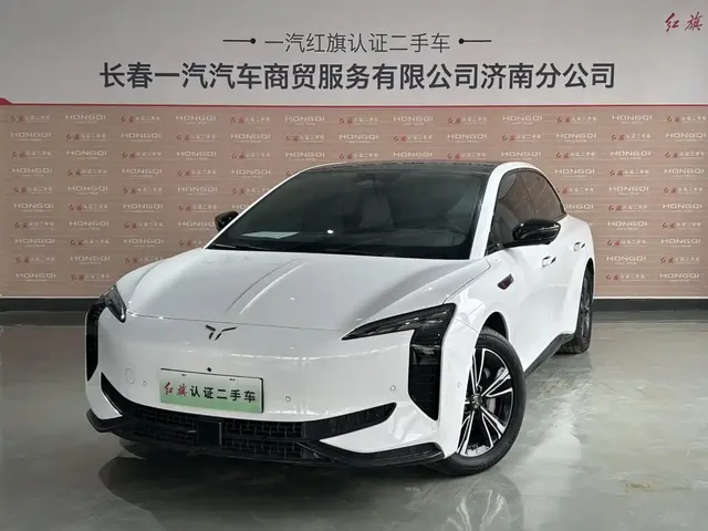 Hongqi EH7 2024 Model 820 Pro
