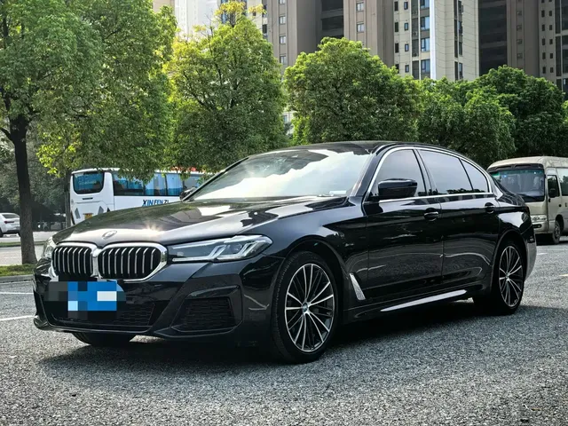 BMW 5 Series 2022 Facelift 530Li Leading M Sport Package