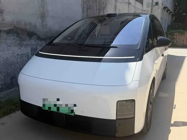 Li Auto MEGA 2025 Model Home Family Special Edition