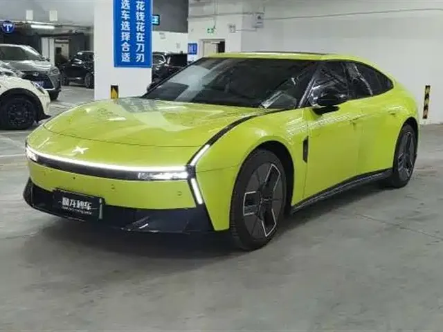 XPeng P7 2025 702km Long Range Edition
