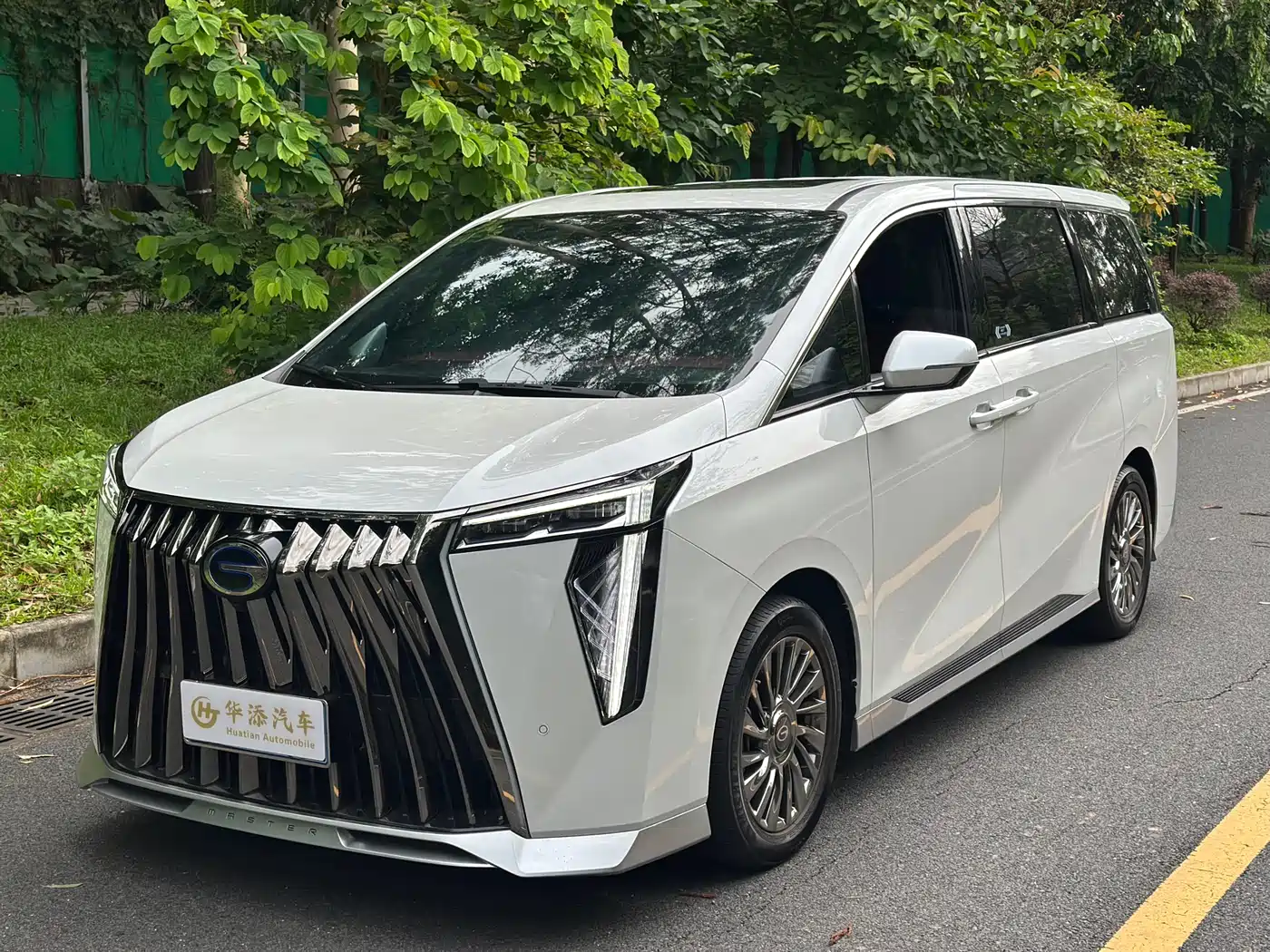 GAC Trumpchi M8 2023 Model Master Series Hybrid Royal Edition