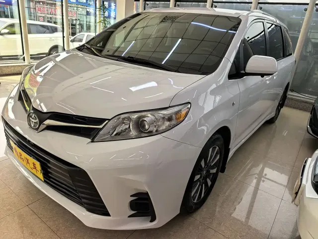 Toyota Sienna 2015 3.5L 4WD L