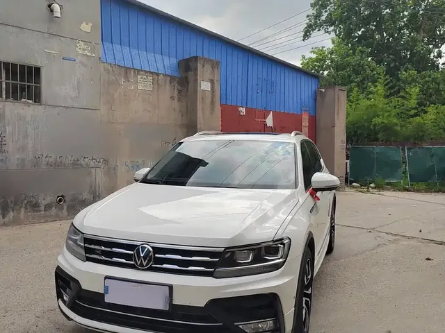 Volkswagen Tiguan L 2021 330TSI Automatic 2WD R-Line Premium