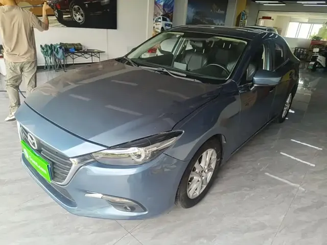 Mazda 3 Axela 2017 Sedan 1.5L Automatic Luxury China V