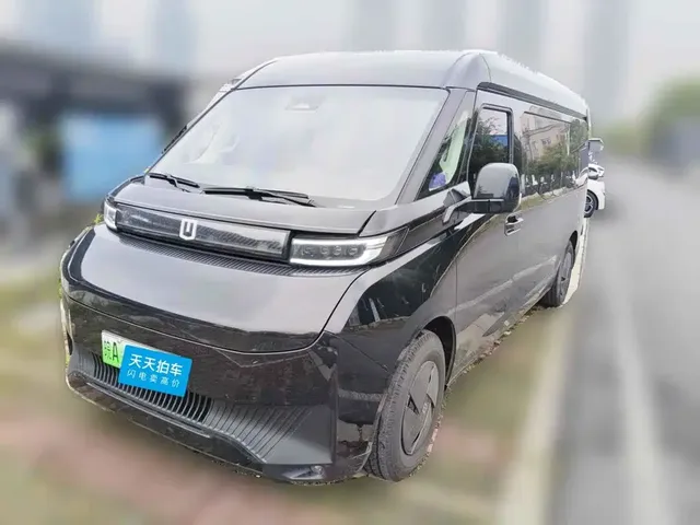 Yuan Cheng Farizon Super VAN 2025 Smart Wealth Edition Medium Wheelbase Medium Roof 83kWh