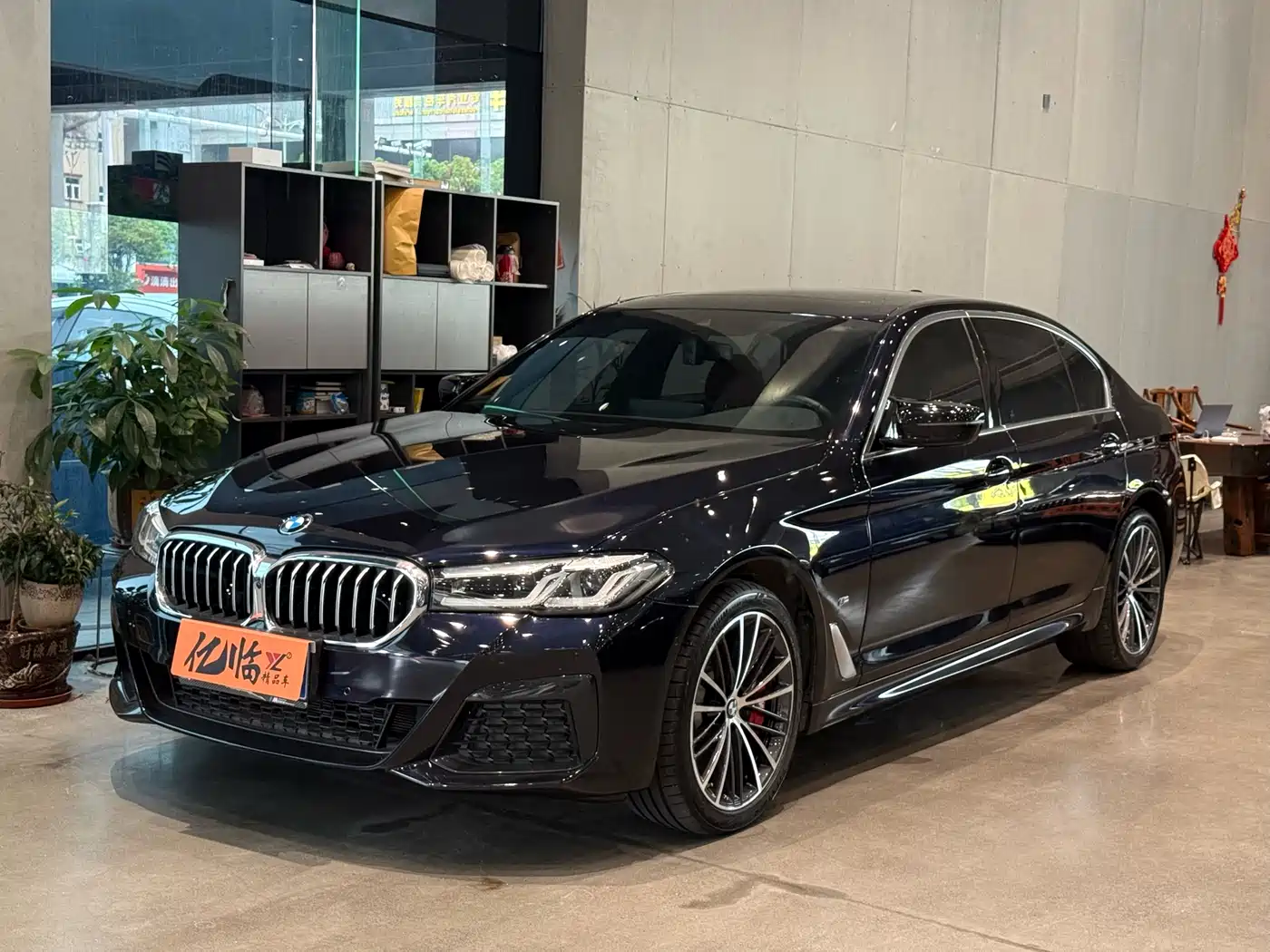 BMW 5 Series 2023 Facelift 530Li Leading M Sport Package
