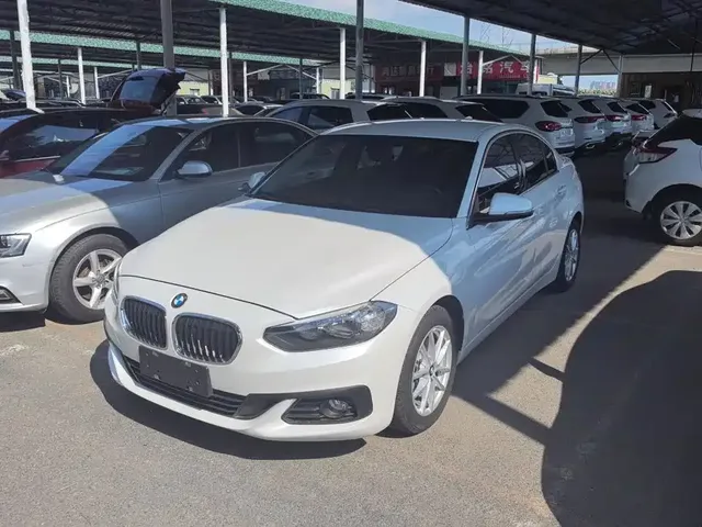 BMW 1 Series 2018 118i Fashion Edition