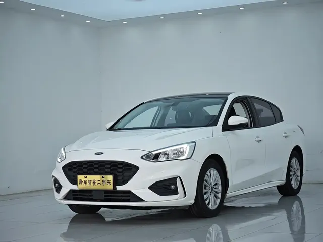 Ford Focus 2020 Sedan EcoBoost 180 Automatic Sharp Trend Type
