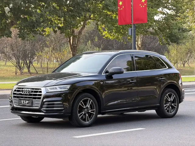Audi Q5L 2018 40 TFSI Premium Fashion China VI