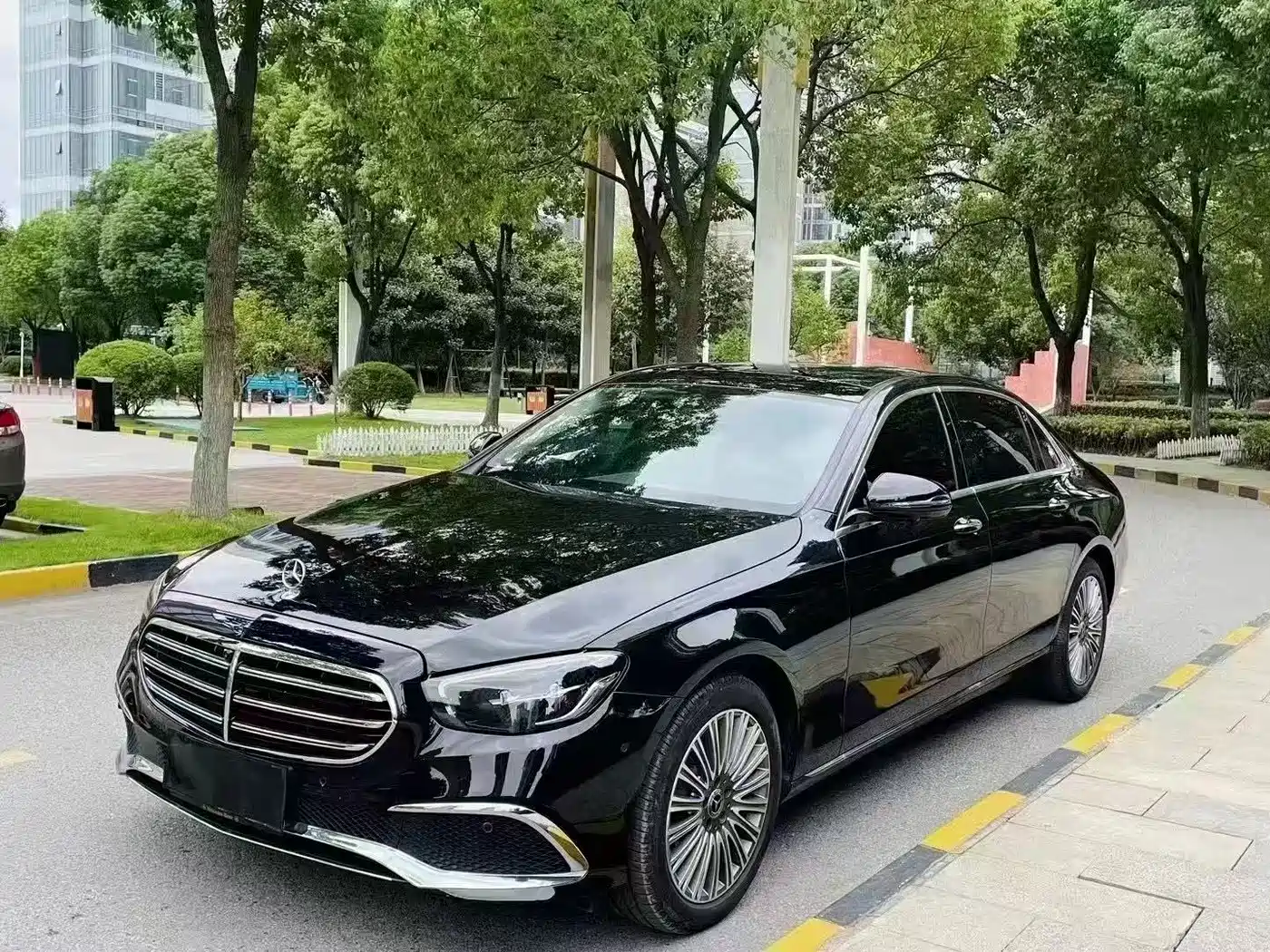 Mercedes-Benz E-Class 2023 Facelift E 300 L Fashion