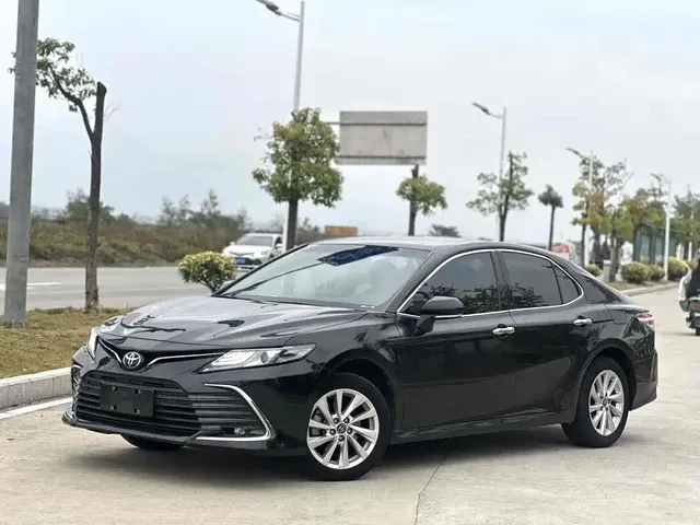 Toyota Camry 2021 2.0G Luxury Edition