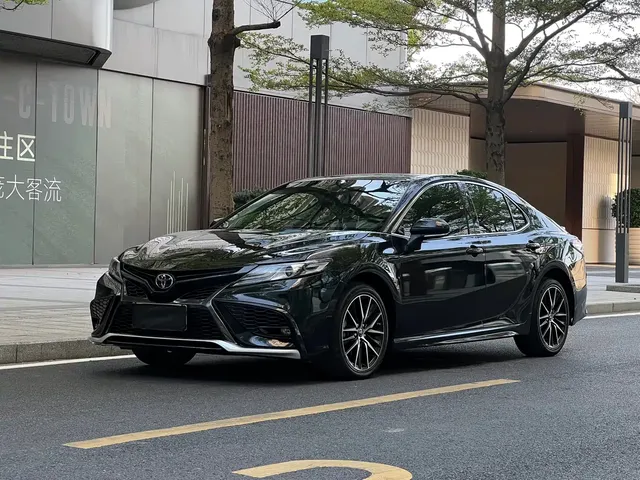 Toyota Camry 2021 2.0G Luxury Edition