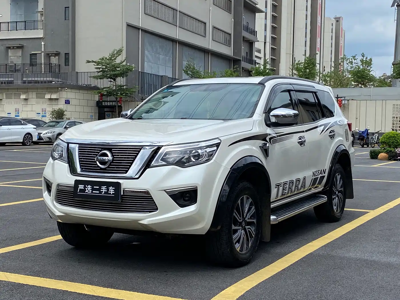 Nissan Terra 2020 2.5L XL Upper 4WD Automatic Luxury Edition