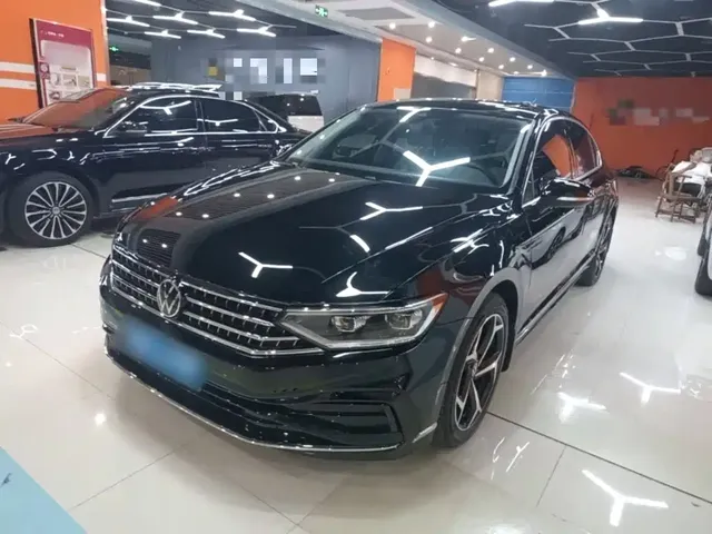 Volkswagen Magotan 2025 Facelift II Public Edition 330TSI DSG Luxury