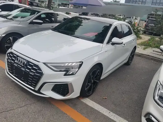 Audi A3 2021 Sportback 35 TFSI Fashion Sport