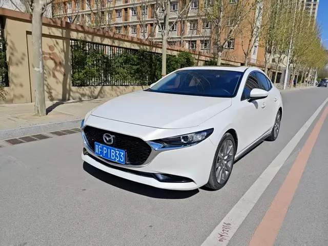 Mazda 3 Axela 2021 2.0L Automatic Quality Shine