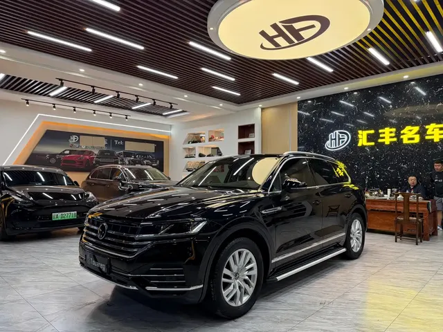 Volkswagen Touareg 2021 2.0TSI R-Line