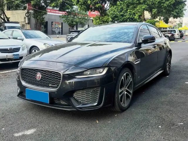Jaguar XEL 2021 2.0T 200PS R-DYNAMIC Youth Sport Edition
