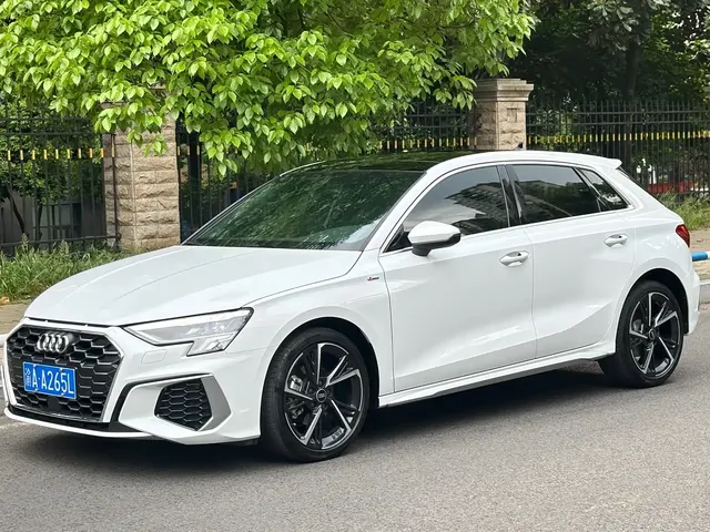 Audi A3 2024 Model Sportback 35 TFSI Fashion Sport