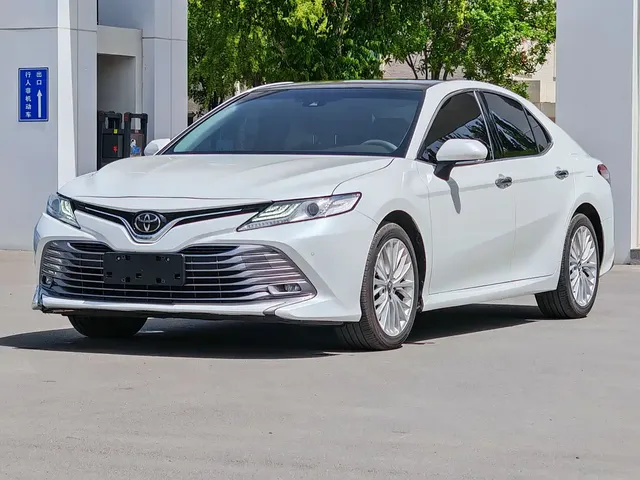 Toyota Camry 2021 2.5G Luxury Edition