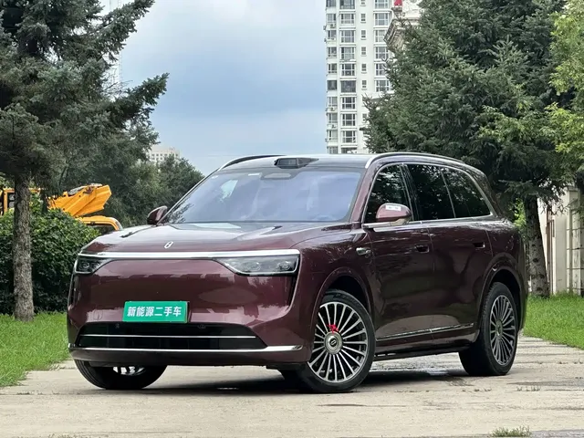 AITO Wenjie AITO M8 2025 Model Extended Range Ultra Edition 53.4kWh 5-Seater