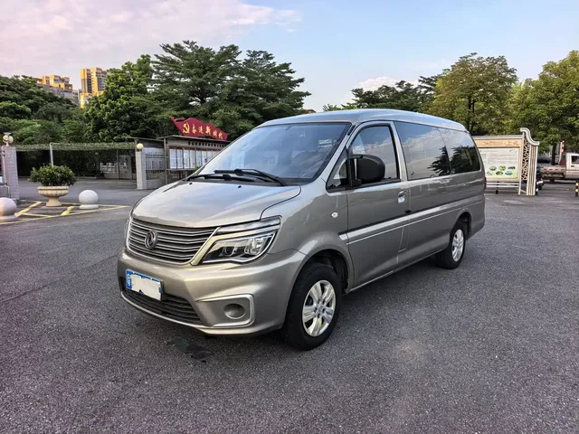 Dongfeng Fengxing Lingzhi 2019 Facelift M5L 1.6L 7-Seat Basic Model China VI