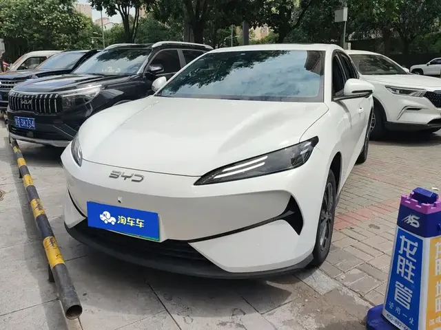 BYD e7 2025 520 Smart Driving Edition