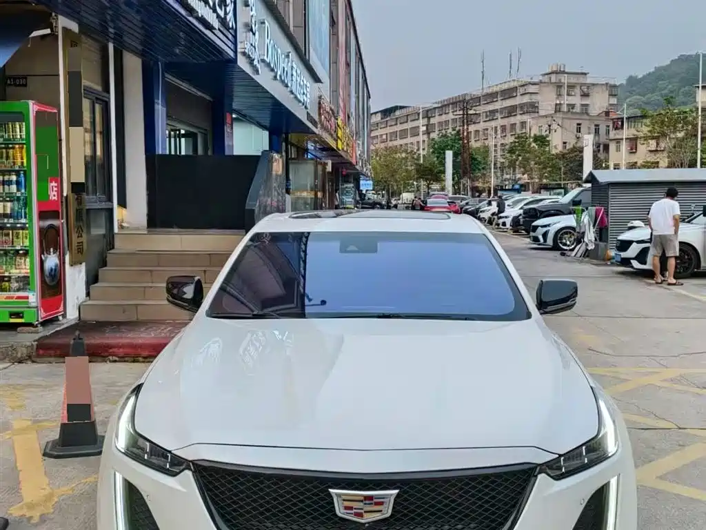 Cadillac CT5 2023 28T Platinum Style