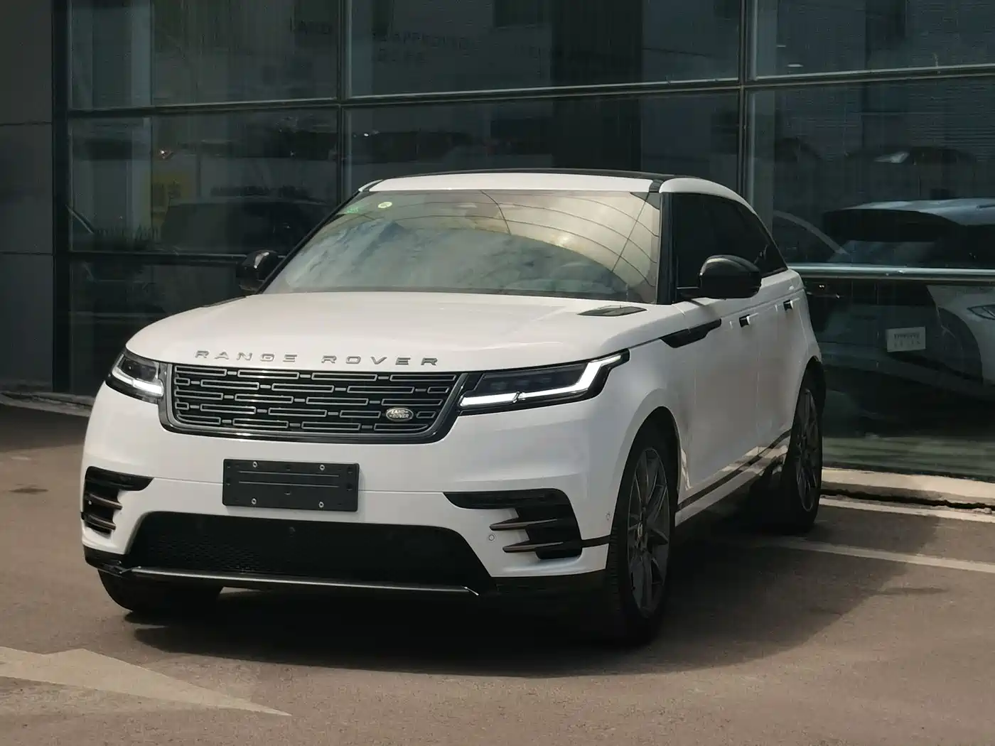 Land Rover Range Rover Velar 2025 Dynamic HSE