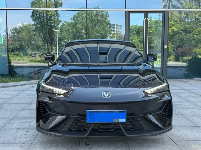 Changan UNI-V 2025 1.5T 500Bar Premium Sport Model
