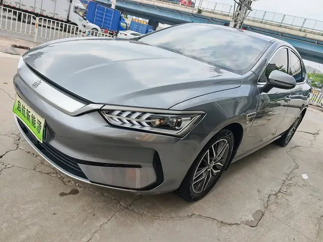 BYD Qin PLUS 2021 EV 500KM Luxury Model