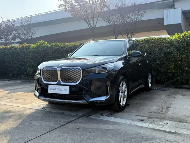 BMW iX1 2023 eDrive25L X Design Package