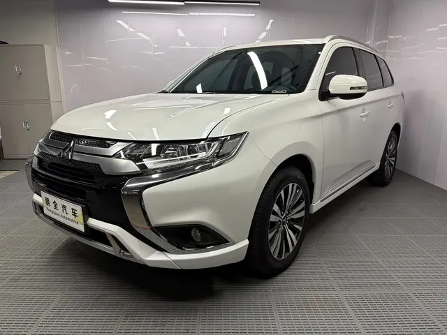 Mitsubishi Outlander 2021 2.0L FWD Comfort Edition 5-seater