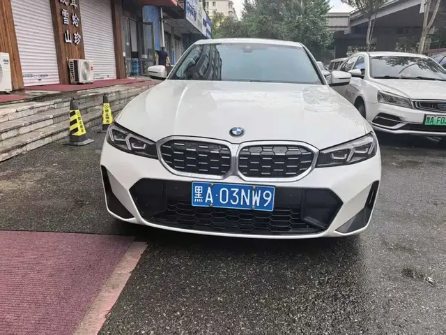 BMW 3 Series 2023 325i M Sport Package