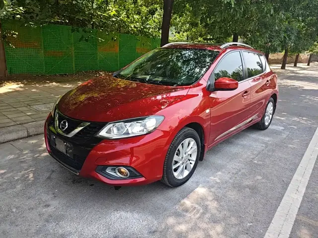 Nissan Tiida 2016 1.6L CVT Cool Edition