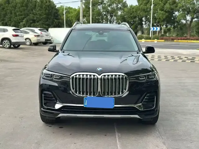 BMW X7 2021 xDrive40i Leading Luxury Package